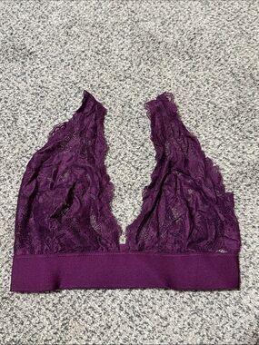 Parade Curvy Lace Triangle Bralette in Plum